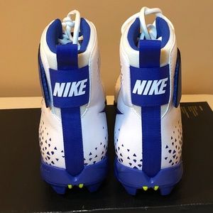 NEW Men’s Nike Force Savage Cleats